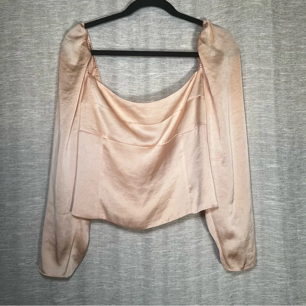 Wilfred Aritzia Satin Blush Women's Romantic  Smocked Blouse Size L - Picture 2 of 16